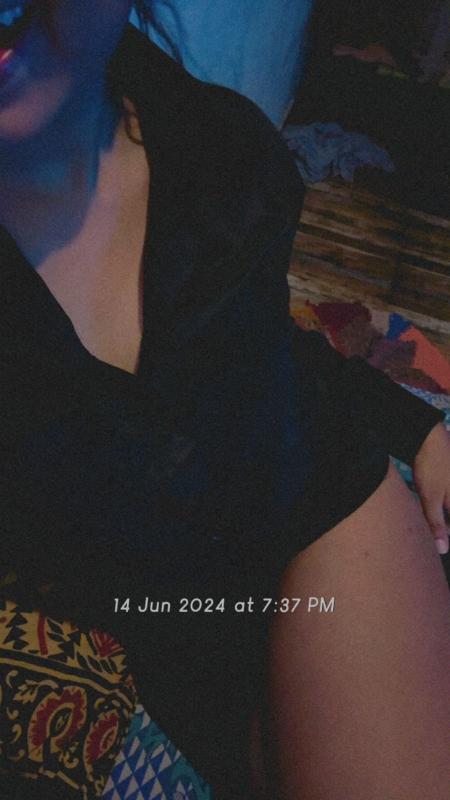 Hey there! I'm an 18-year-old DU student with a serious case of wanderlust.  I'm all about exploring new places, meeting interesting people, and soaking up every experience life throws my way.  Whethe