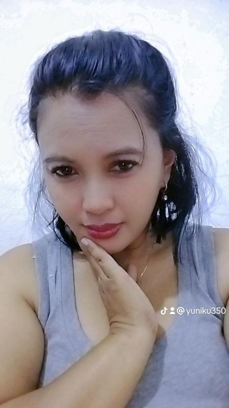 Hi Darling?
I am Sri in here my age 29 year.Today you Tired or Boring Alone in your Room,You can Message me now and I will come to your place if stay area Jakarta.
You can Enjoying or Relaxed with me