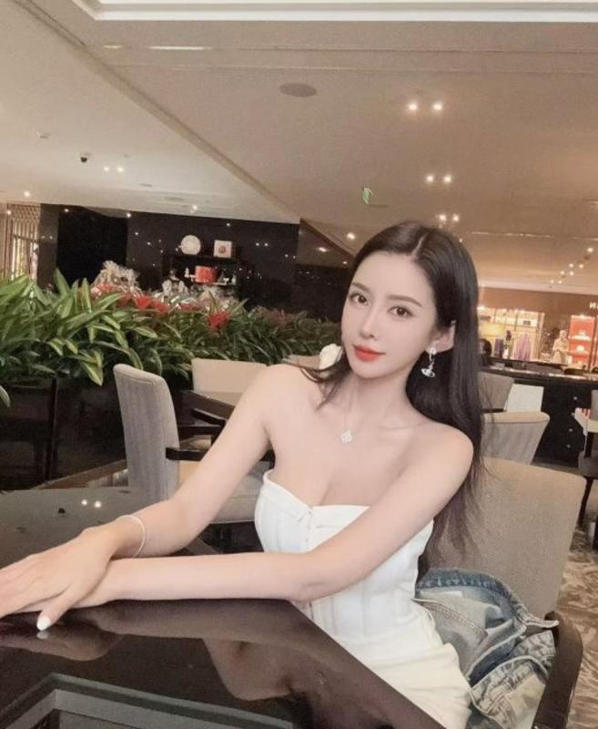 Asian girls do it better