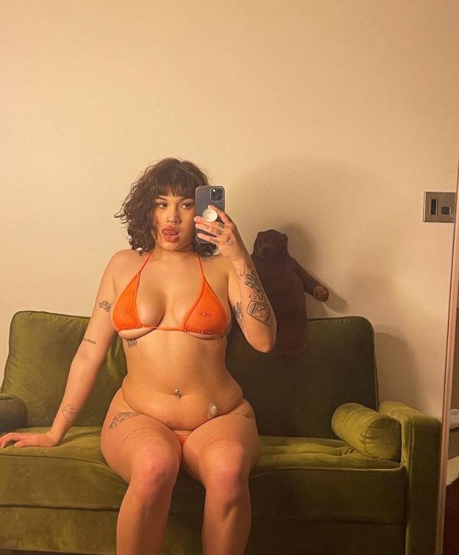 friendly individual who thoroughly enjoys meeting new people and engaging in thrilling adventures. I take immense pride in my appearance and always ensure that I present myself in the best possible wa