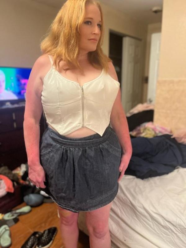 I’m Real! Let’s Meet! MILF HOTWIFE!!
