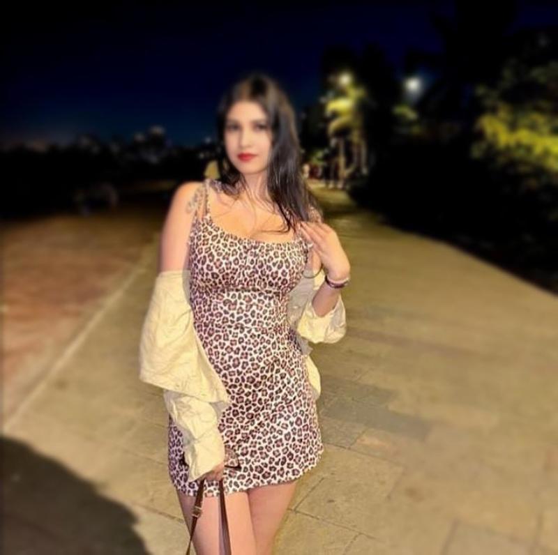 Hiiii dear I'm independent woman in Mumbai my age 22. I'm ritu singh.