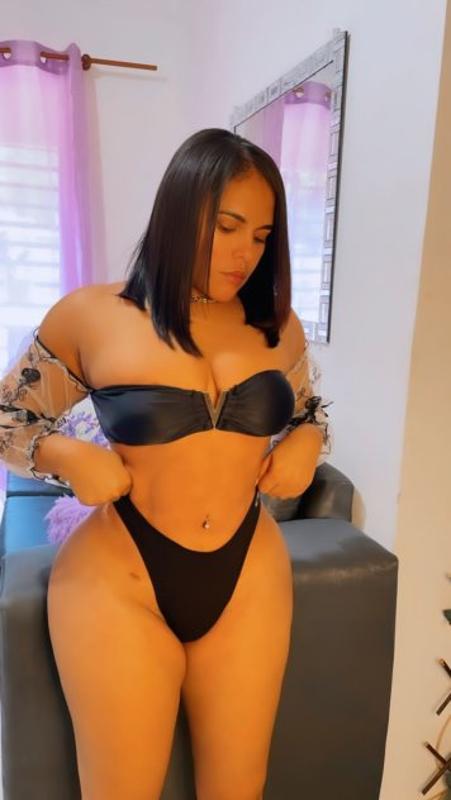 “Hi, I'm Arisleidy, I'm available, love”