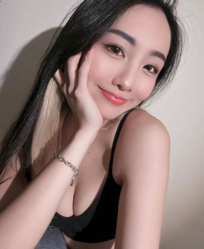 🅾 Asian Beauty Sexy Young Girl available 💋💋💋