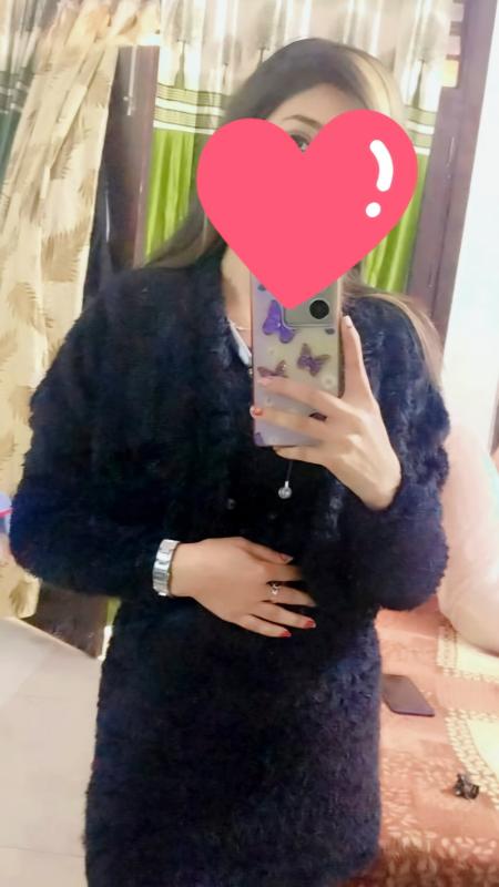 It's me Sonia singh
I am an independent residing nesr GK1 AND having a luxuriousflat for incall also. All pictures are mine. You get to meet me the same as you see me here in pics.
I am 22 years old,