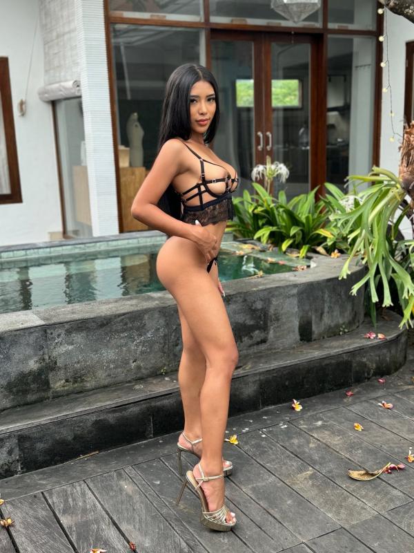 Hallo darling my name is Julia I’m here to make ur fantasy dream come true 🫦
I also do service for couple (3some) ❤️
I have natural fit body and tight pusy 
I love kissing, deepthroat,let’s hangout wi