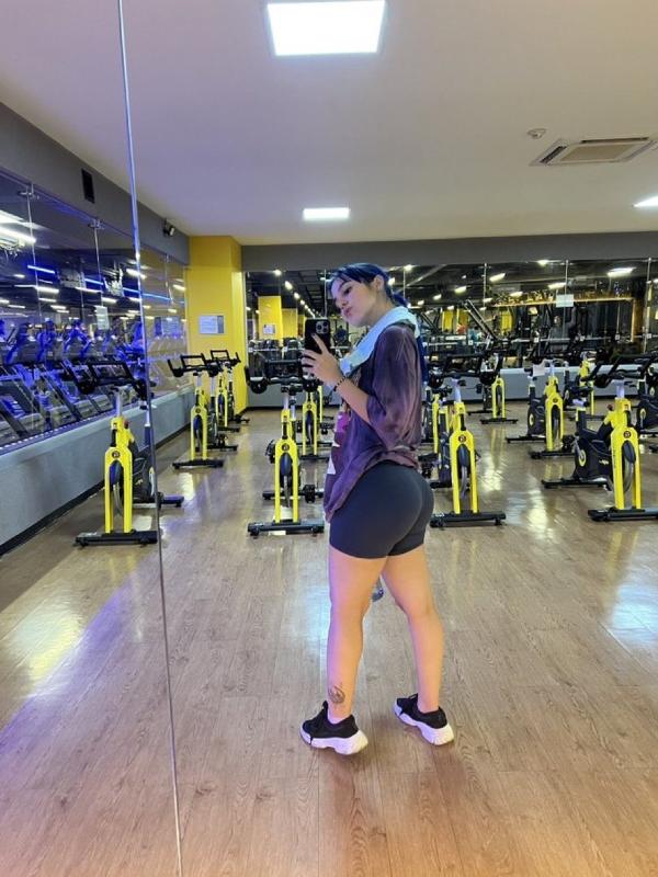 I aim  to please, and strive for pleasure. My body is all natural and I’m very eager to try new things, and make new experience! I try to be very open minded, Just ask: my energy is unmatched! I’m nat