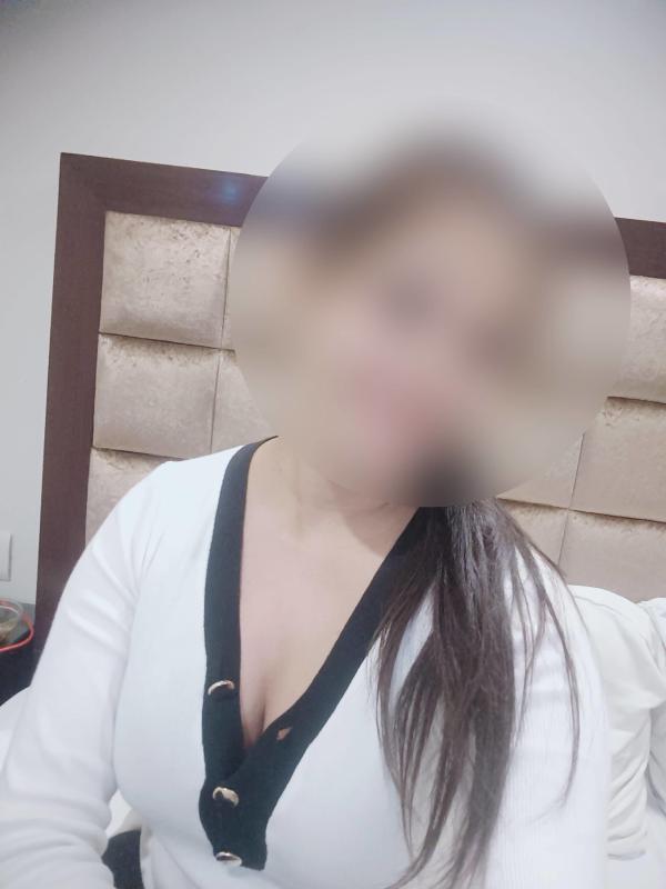 Hi guys I’m a fresh & Independent girl, with no brokers or agencies 👍
Only Out call hotel cash payment
Out call home service 3k advance payment