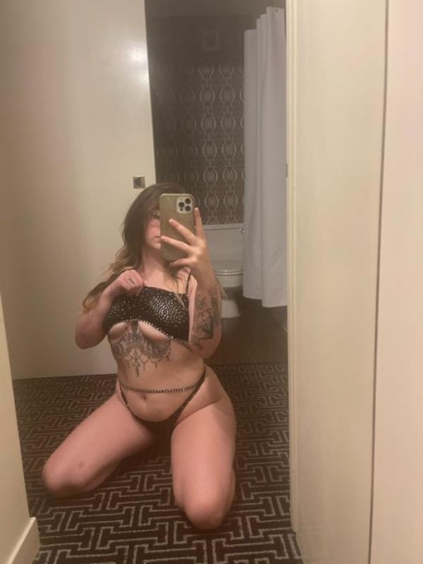 Hot mostwanted juicy **** wet **** ❤ ❤🥰 I WANT YOU SO DEEP INSIDE ME 🥵