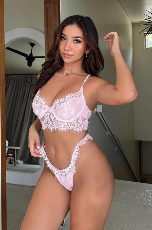 Hello gentlemen 
It's pleasures  to introduce myself I'm Yuriko ,I'm 24  years old .New girl just arrived in Singapore .I'm attractive , classy and curvy  exotic  with big naturals boobs and curvy  fa