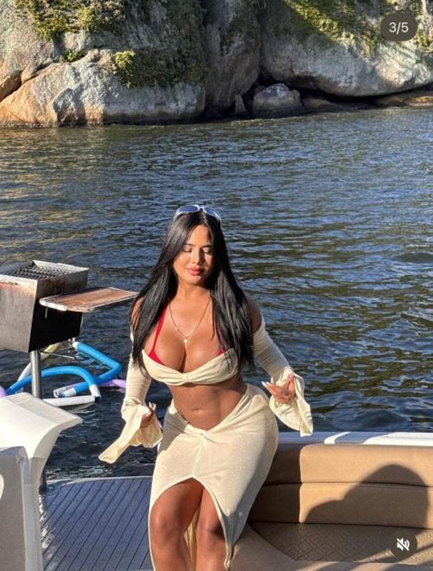 Hi babe available Bbj and extras I have a friend