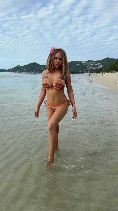 Hello, my name is Jade I'm a Thai woman. Nice to meet you. I'm a capable, friendly woman who can make you happy in every way. I'm good at it, and I guarantee that if we meet, you won't forget me.
💕