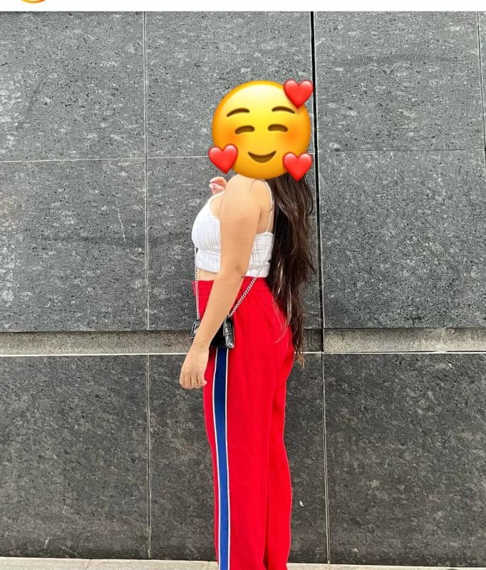 Hi, I am simmi (age22)
 Based in delhi available in ncr,I am hygiene freak and expect the same. I am Available for Real Meet Anywhere in India (on request). I prefer to meet first here in Delhi . Only