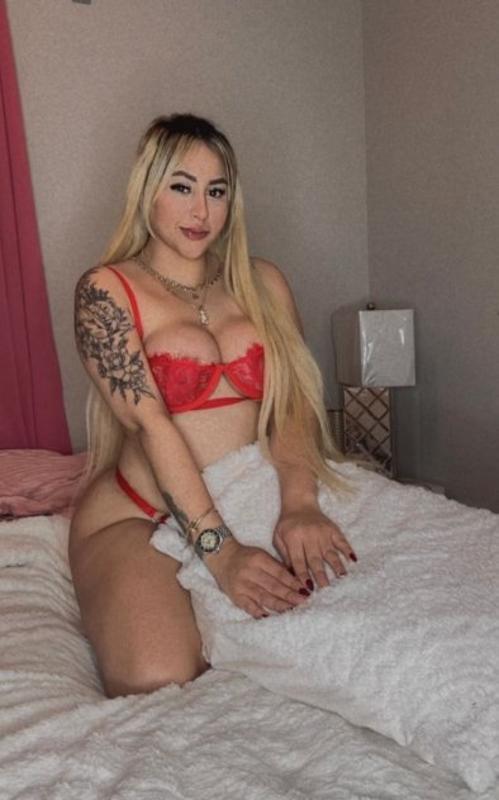 Hot Blond 💛