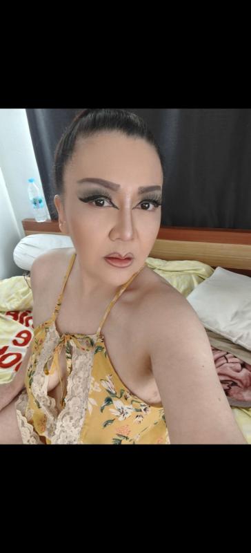 Hi how are you? I'm Sarin from Thailand. Now I am 39 Year old.I'm lady chubby sexy. If you are interested. Please follow me. 
🫰😘