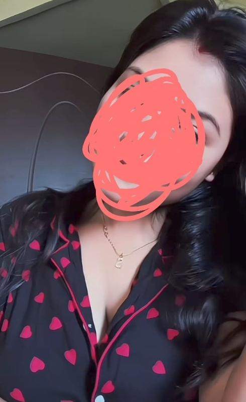 Hello all delhi peoples I am new in delhi only independent 
Adult   performer   BHABHI living    alone      looking       honest gentleman who need real and genuine   services   thanks
💢Only genuine p