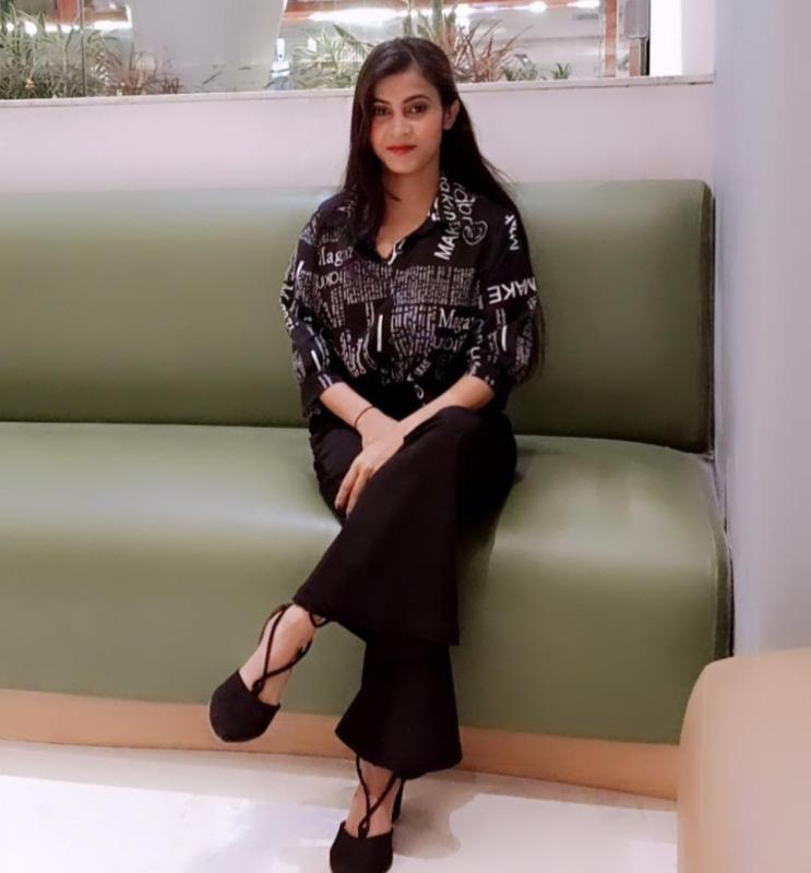 Hi.. I'm Monika 25years old high profile girl.  I really adventurous on my bed. I will be giving you amazing welcome to my room, my will be