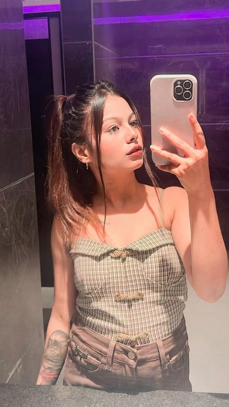 Greetings gents, my name is Saroj and I am an independent escort, aged 21. I love shopping, dancing, partying, travelling and I mostly speak Hindi and English.