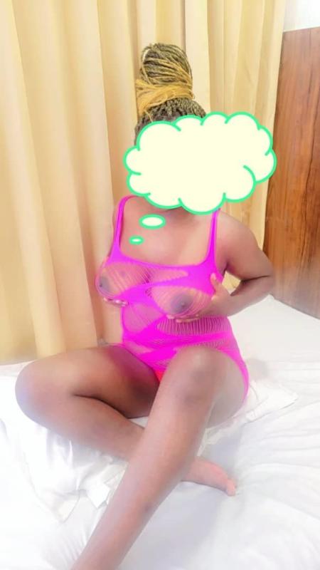 I am Yobbie super hot African sexy girl living in Ahmedabad City.