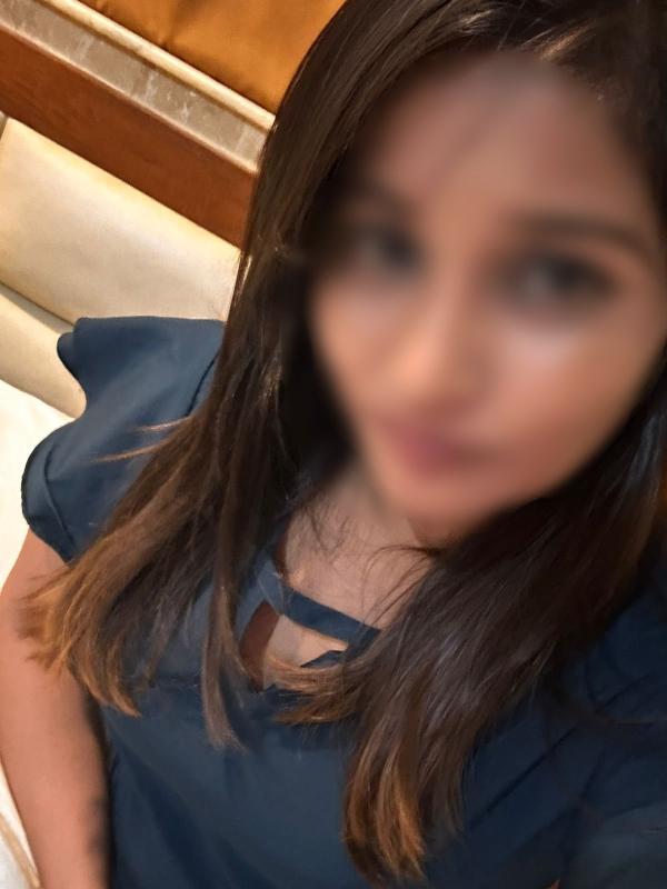 Hello guys I am Pooja her,
Fo available Meeting and cam Service,