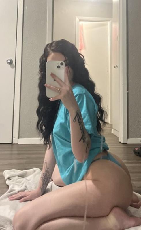 I’m available for hookup ❤️ text me