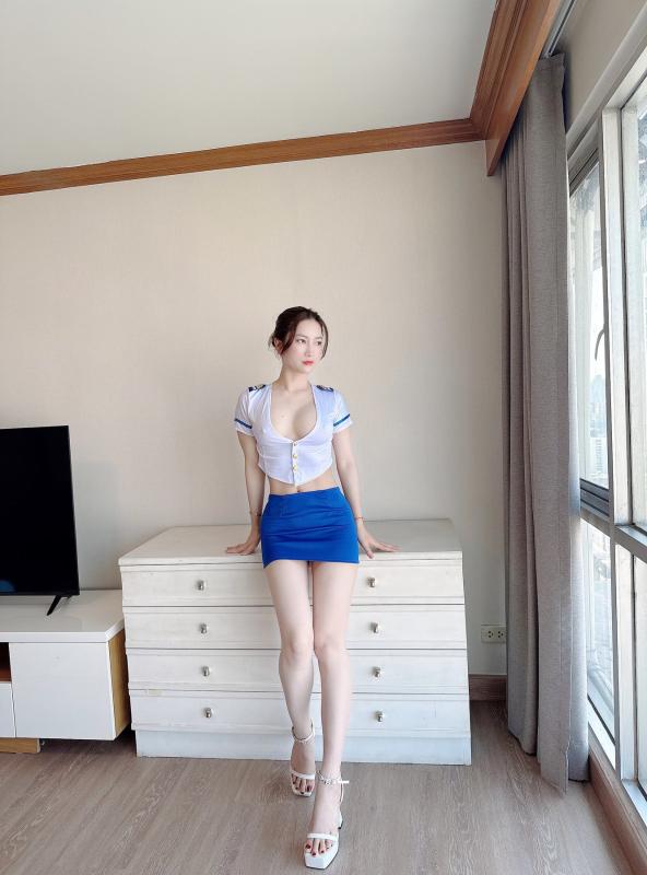 Hi, I am girl from Japan and have just arrived in Bangkok for a few days.I have a lot of services to offers can act and film with customer,parties, naughty, full service sex..