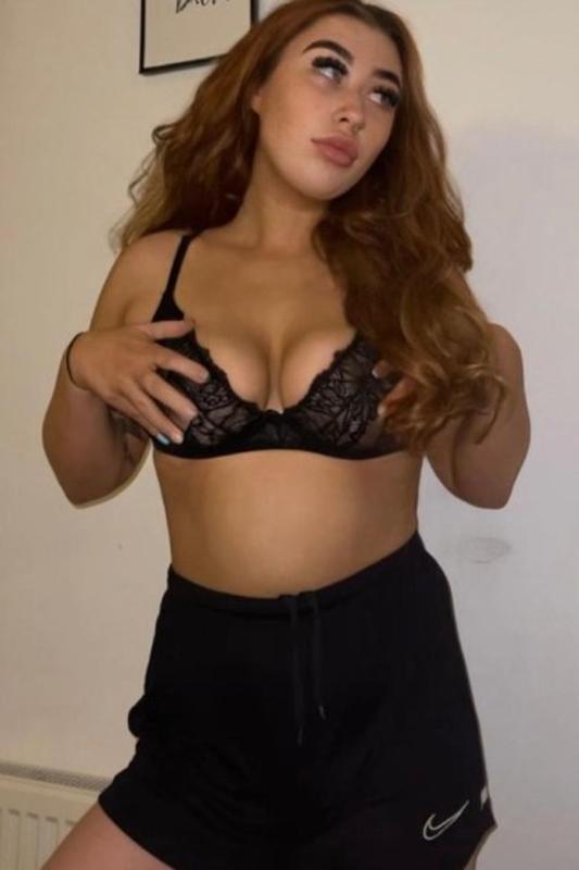 I’m available for both incall or outcall and I’ selling hot video 🔥✅
