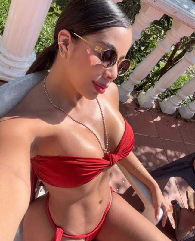Nueva y Caliente (347) 845-5675 TRIOS BBBJ GFE