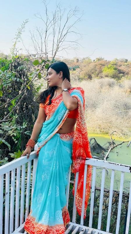 I'm sandya reddy ,age 24 
Here in Hyderabad with own flat and ac available, safe and secure place.
My service list:
In call 
Out call 
Voice call 
And video call service available.
Group sex also avai