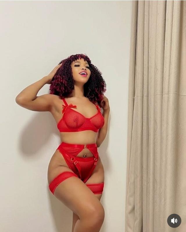 Hi, I am Vivian- slim, & Sexy body 👅 I like to try something new and open to experiments. With me you will forget about boredom: every moment of our meeting will be filled with passion and unexpected
