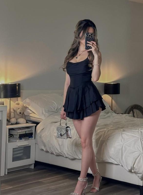 Hi gentlemen 
It's Candy lovely  girl with smooth fair skin beauty . I'm 25 year's old 36 C cup.Looking for something magnificent?  Well I'm here .Let's get wild sex service and your fantasy will come