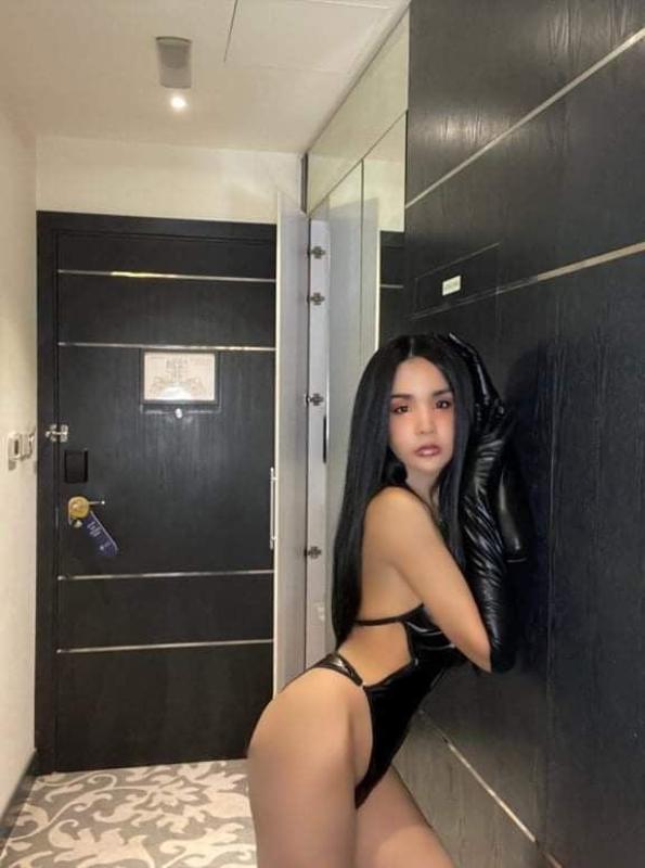 Hi darling 
Im AiYuMi 23 years old (Real photo 📸 📷 100%)
I'm half japanese mix singapore .
i am asian girl I can do sex with anal
#can make sex 3 some with ladyboy and lady
#can cim
#can rim
#can come