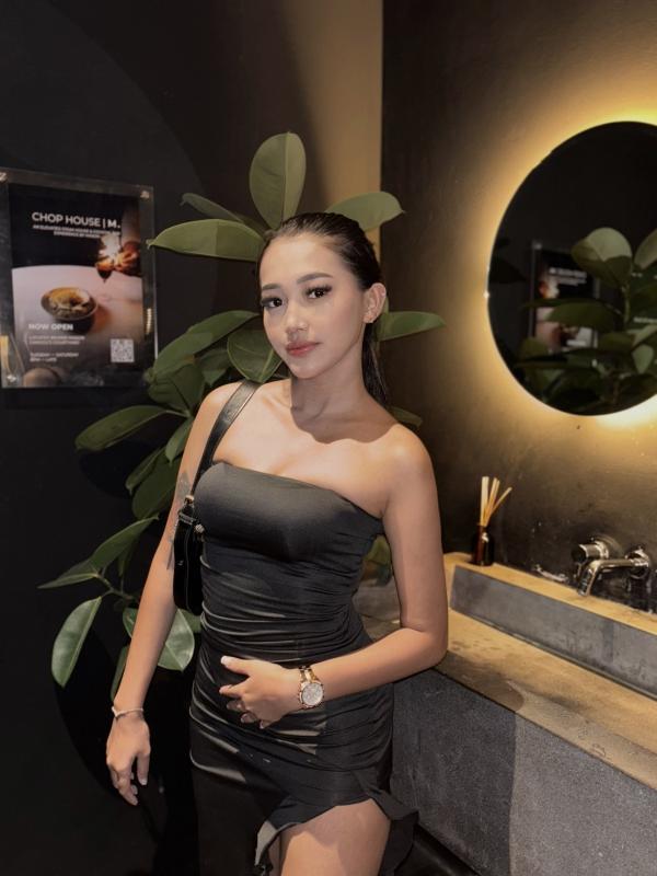 Hi My name is Rachel new escort , if you guys need some service from me you can text me on whatsapp . All services i can do, but i dont do for ANAL !!! and when sex need to use condom but dont worries