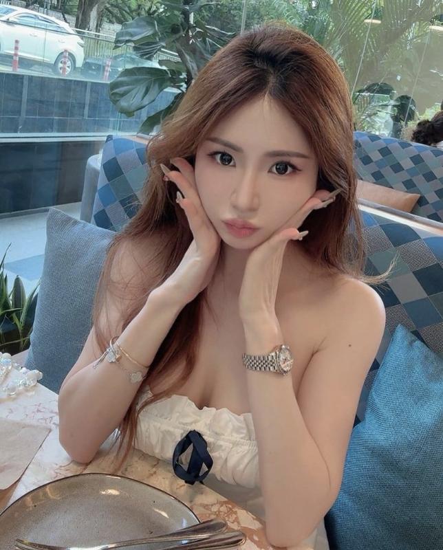 Telegram: @cherryontopofyou
Line Id: ayamara1515