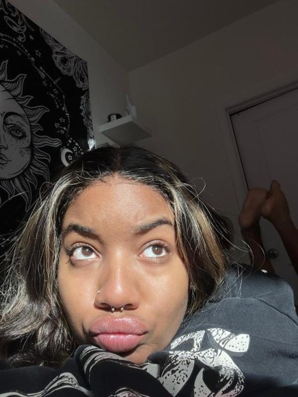 Hey this is Susan 🥵I sell my nasty video at cool rate,Facetime nude s