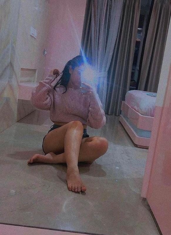 Sea Drive Bangalore offers top-class Escorts and Call Girls in Bangalore to enhance your sexual fantasies.