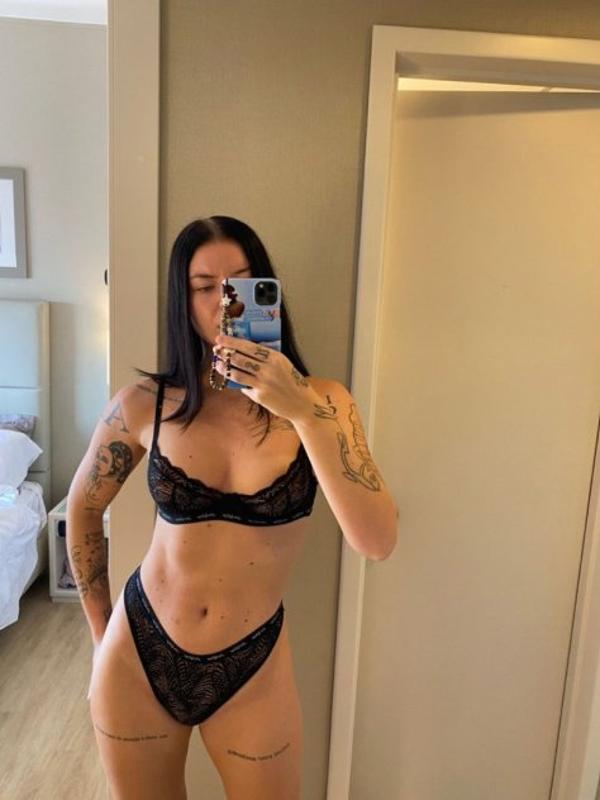Available for fun👅pretty🧼💞sexy🧼💞honey full service💞available hmu