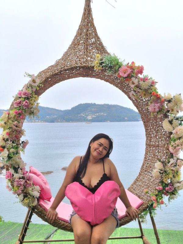 Hollo darling, I’m Lisa I’m Thai girl 🦋🦋
Are you looking for someone to have experience with? I am woman, thick, curvy, wet and fat 🍑                                              
Im Cute and cuddly a
