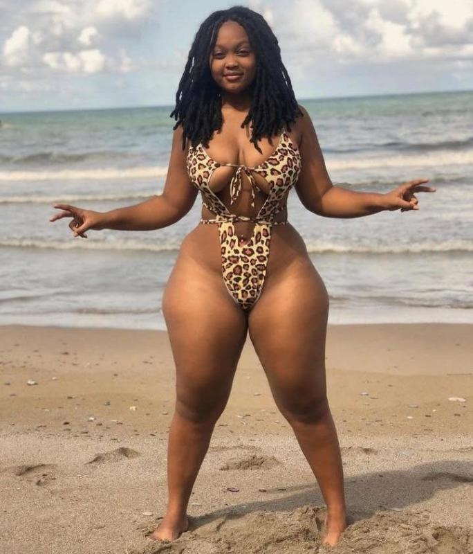 I am peace  super hot African sexy girl living in SG Ahmedabad city