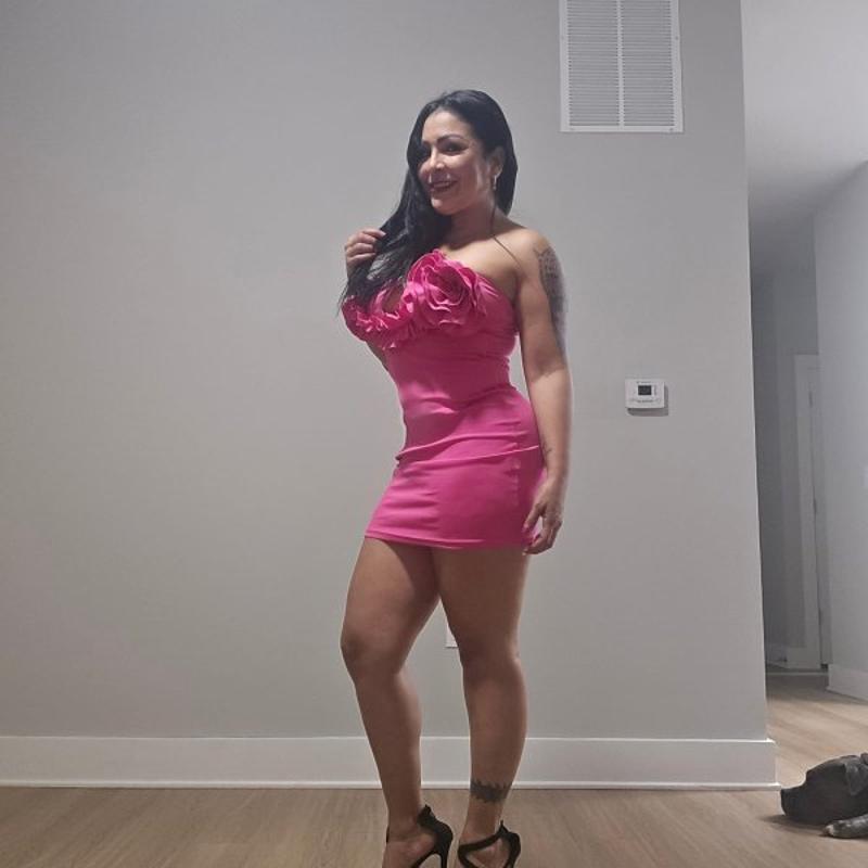 HOLA SOY CARLA NUEVA EN LA CIUDAD SOLO DE PASÓ TE ESPERÓ, MASAGISTA PR