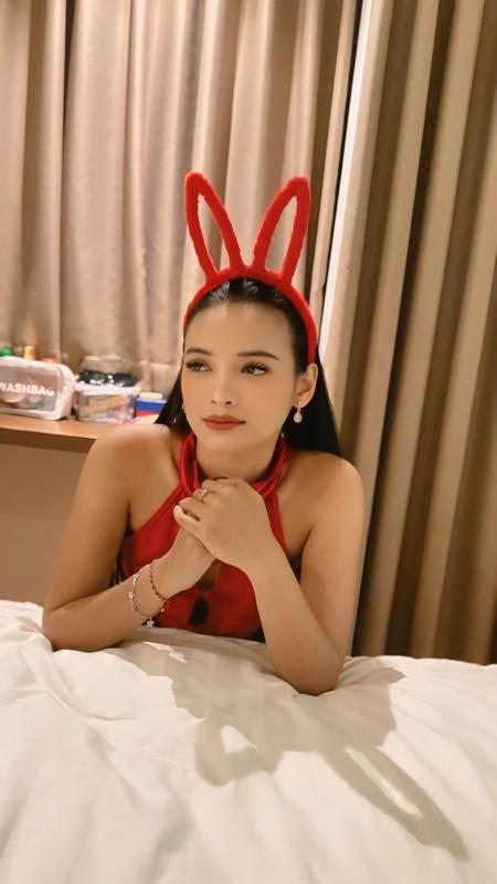 Hi dear my name is Alea Im 22 year old Im profesional escorts and independent women in bali my speak english very good and Im good person funny girls. Im naughty in the bed and horny for all in your f