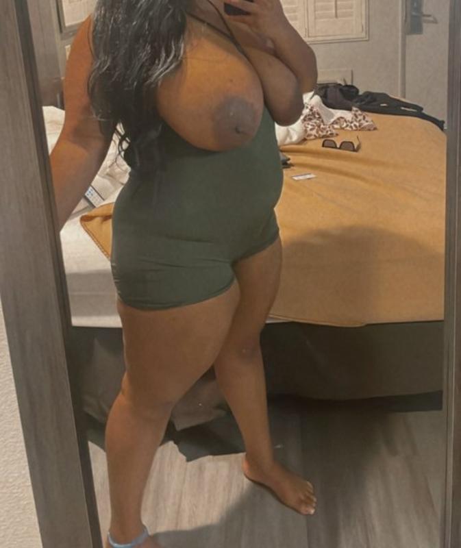 ❤️💕💗💕 Dominican beauty with a huge titties💗💕❤️