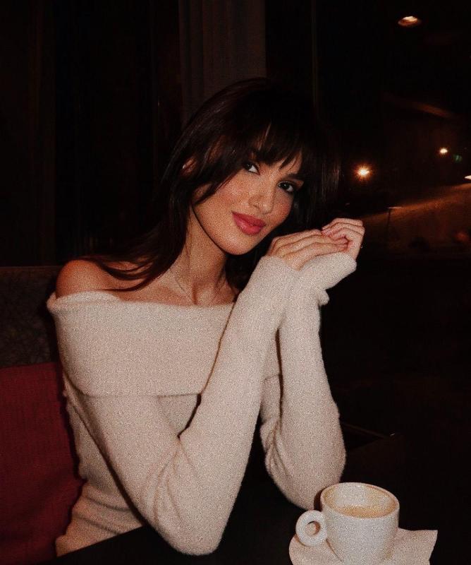 Hello. If you are a gentleman that truly appreciates beauty, class, intelligence, and charm, then I invite you to know me a little better. I have an amazing and perfect body and a very beautiful face.