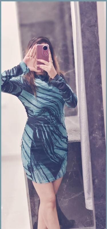 I am slim and tall
Independent girl
Age 25
Hottest one in hyd can give you the best experience 
Won't explain too much I bleave in real experience 
No advance 
15k per session