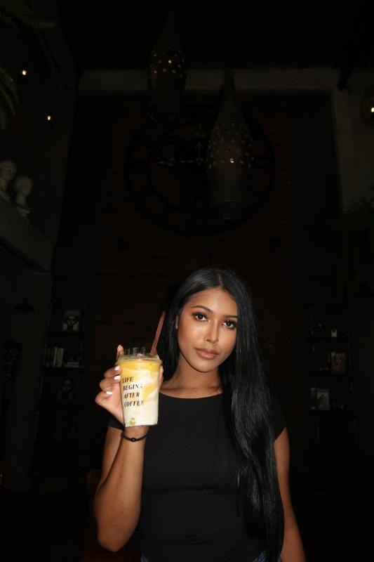 Hello guy 👋🏼 Nice to see you here ,My name is Luna , I’m 23 years old I’m half Thai and Singapore 🇸🇬 🇹🇭
  🌊 Let’s fun and have a good time together 🤩 
I want to see you babe 💖