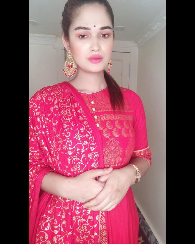 Hi m manisha fashion model escort
Cam service available 
Nude video call with face , dildo show available 
Genuine service available with satisfaction 
Call me nd whatsapp