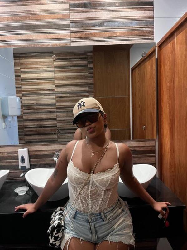 Available 24HR, Come Love