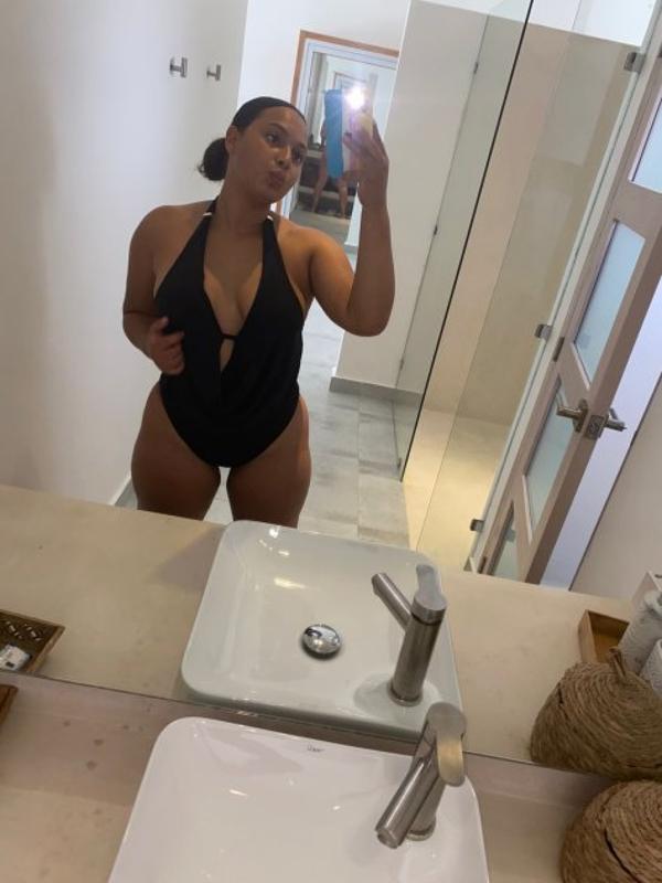 Venezuelan 🇻🇪🍑 newcomer to the business, treat me with love