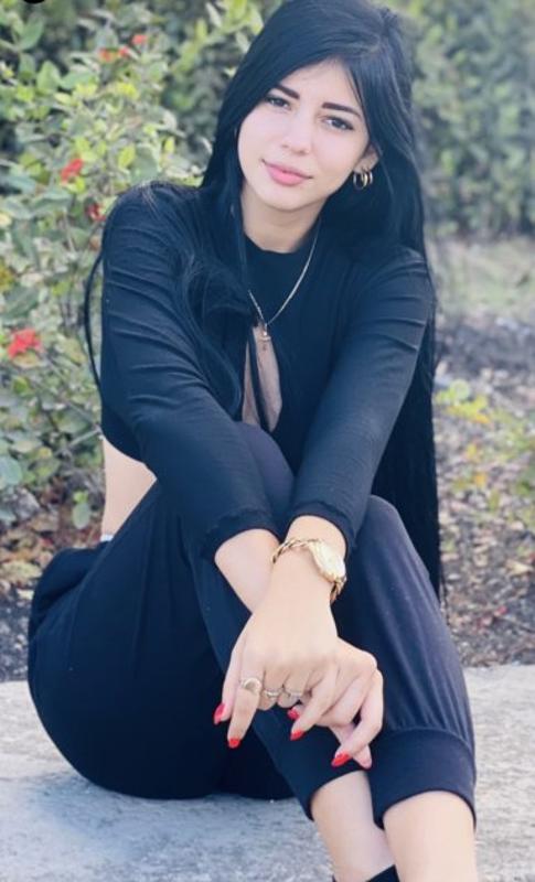 Natural. 100% Real. Latina Papi