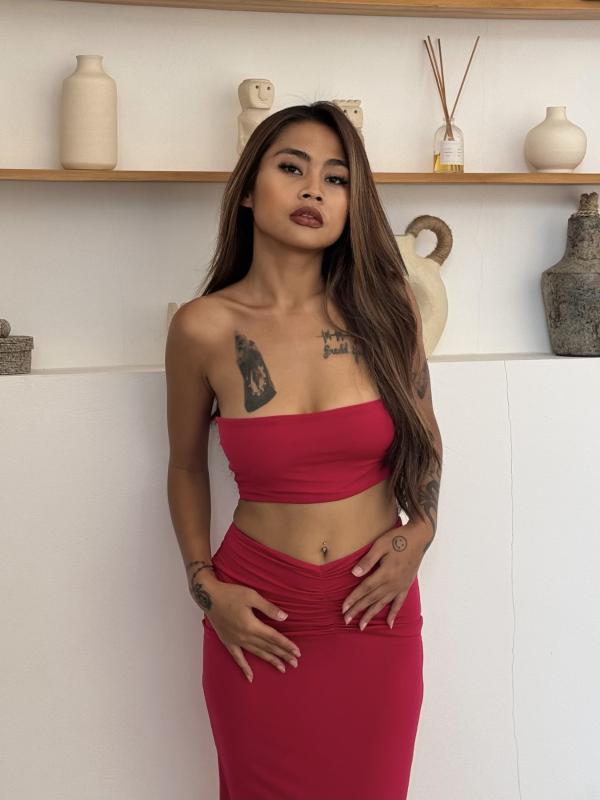 Hey! My name is SHANON. 22 years young, originally from Indonesia, simple, easy going, and fun to be with. I am a tiny girl with only 155cm and 48kg. I have a beautiful tatto and often to take care of